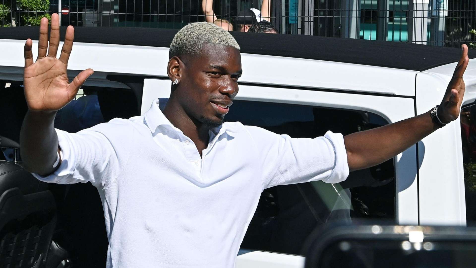 采用高清直 采用高清直