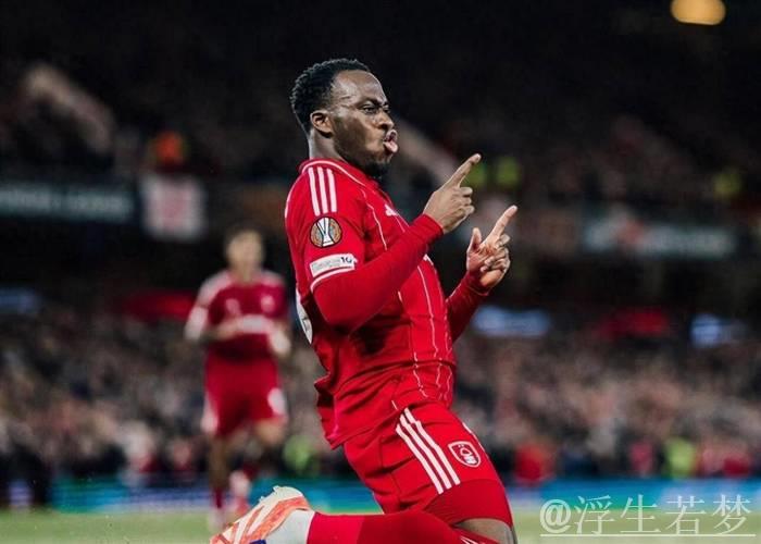 英超名帅54岁再显神威：7场4胜率队双线大捷，重现3-0佳绩