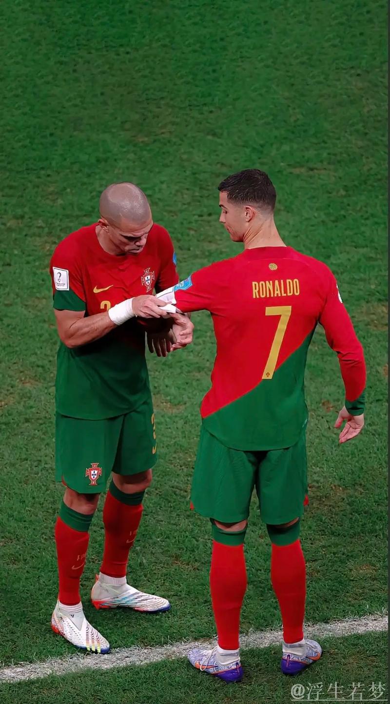 走进克里斯蒂亚诺·罗纳尔多的精彩无球跑位！