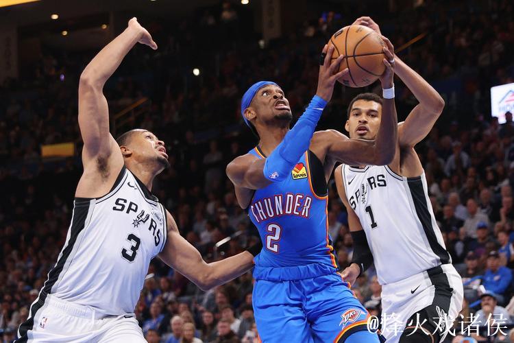 欧文25分独行侠终结雷霆4连胜 灰熊大胜马刺 欧文25分独行侠终结雷霆4连胜 灰熊大胜马刺