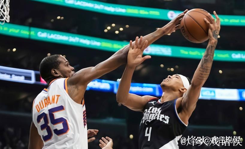 布克30分太阳灭黄蜂回西部前十 爵士险胜篮网 布克30分太阳灭黄蜂回西部前十 爵士险胜篮网